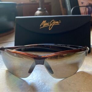 MAUI JIM’S NWOT SUNGLASSES! Brown HOT SANDS POLARIZED RIMLESS SUNGLASSES